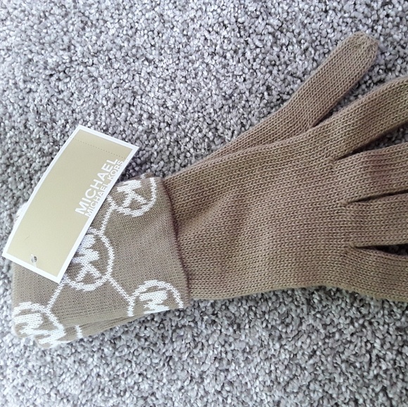 Michael Kors women knit gloves New size 0/S - Picture 2 of 2
